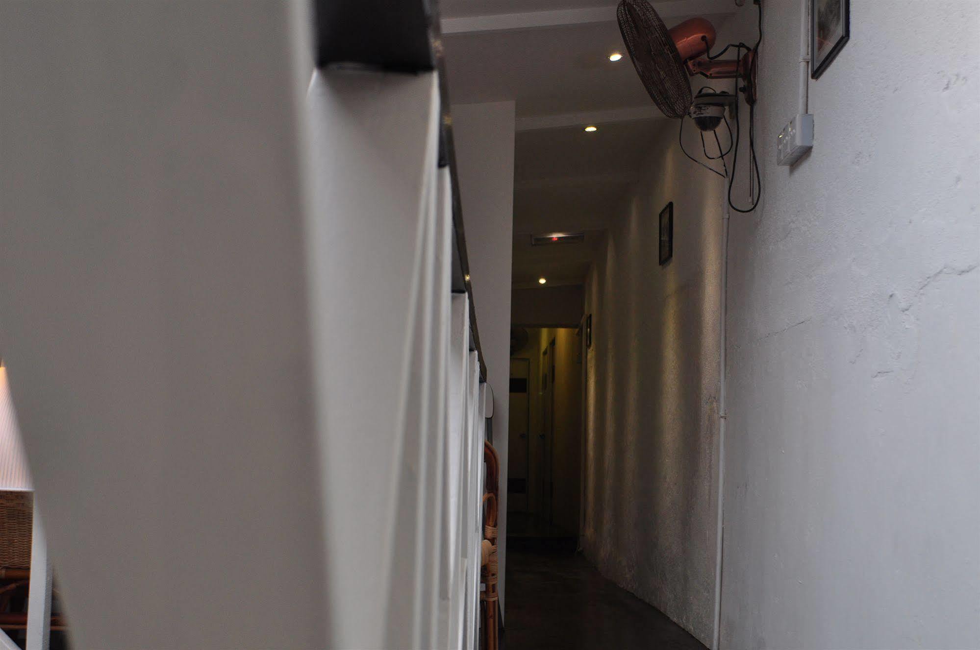 Monkey Motel Cafe Malacca מראה חיצוני תמונה