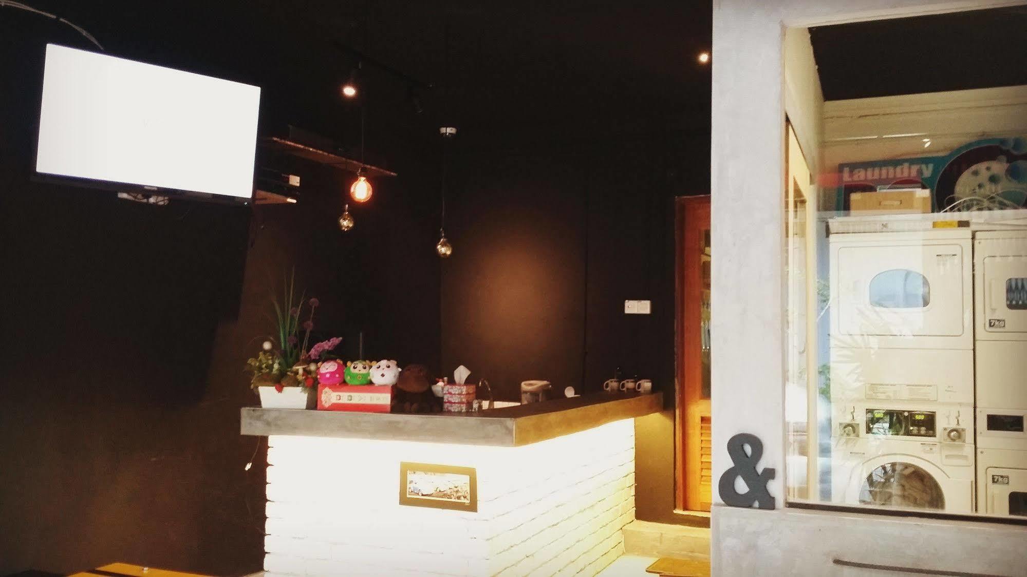 Monkey Motel Cafe Malacca מראה חיצוני תמונה