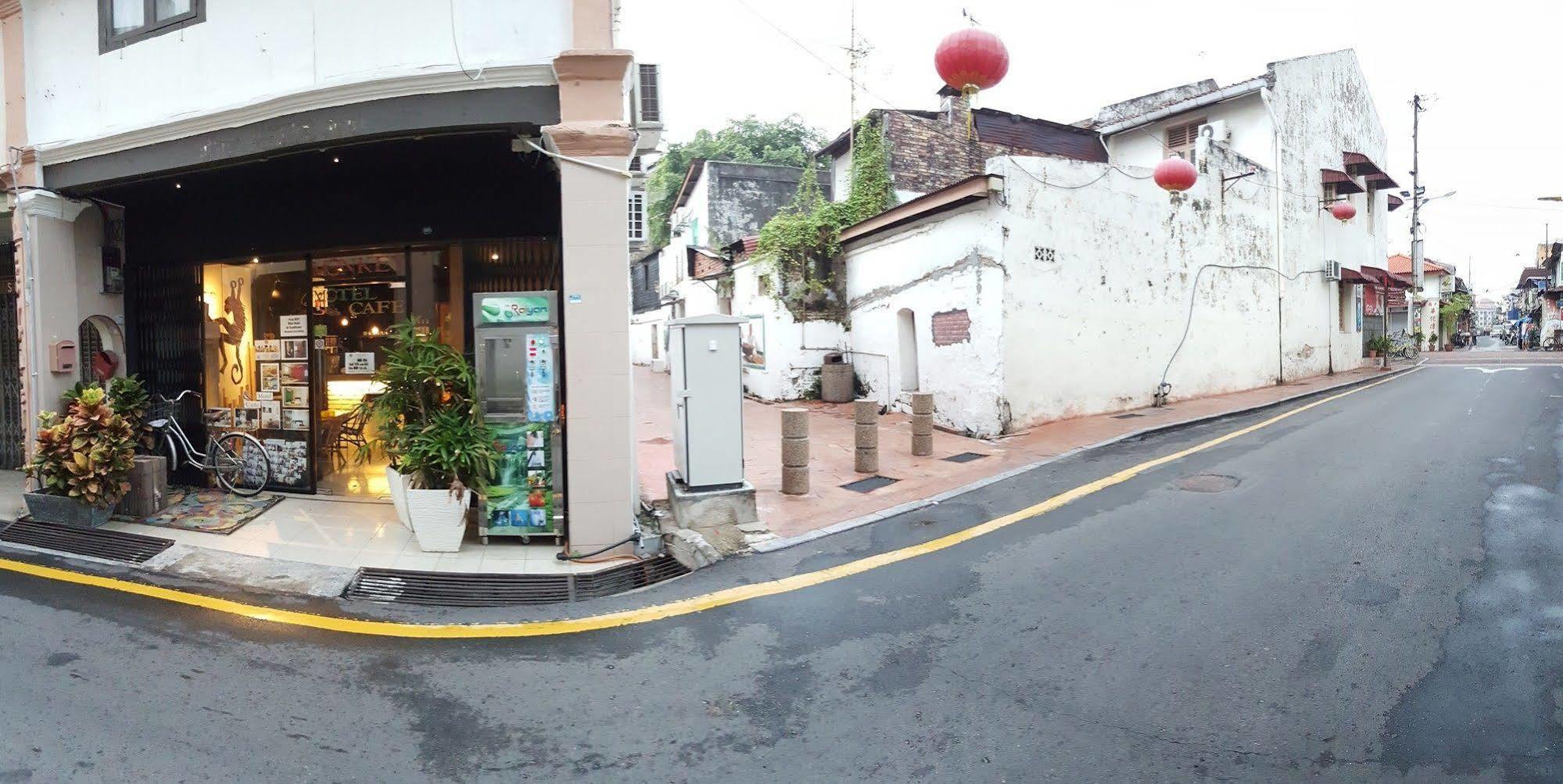 Monkey Motel Cafe Malacca מראה חיצוני תמונה